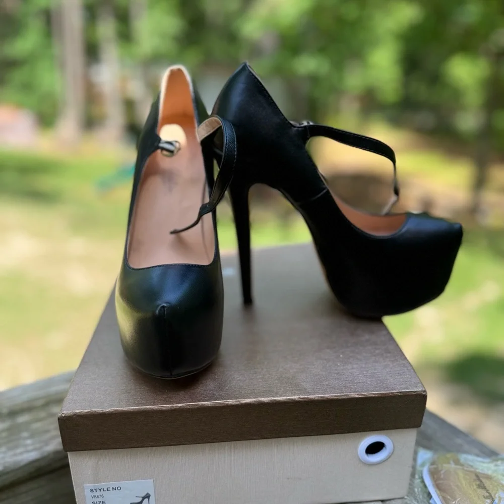 Black Platform Stiletto Heels 6.25” heel - Picture 5 of 6